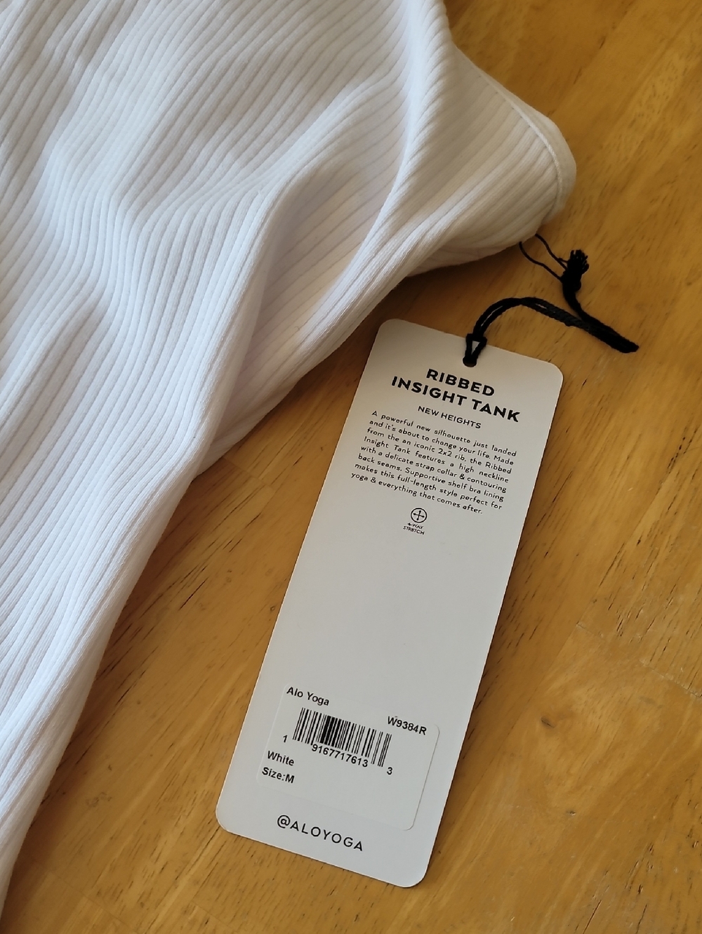 ALO Yoga Ribbed Insight Tank - Picture 4 of 12